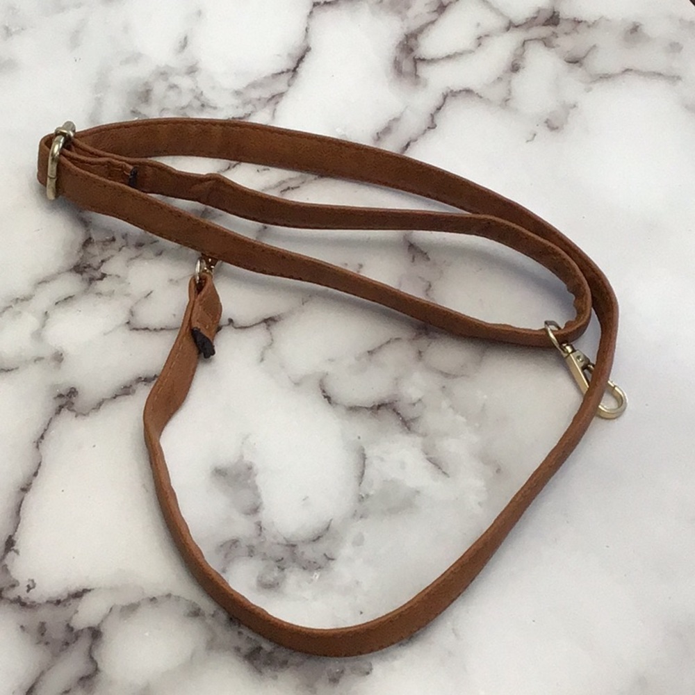 Brown faux leather purse crossbody straps